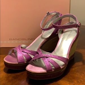 Bandolino “BdKahlia” Glitter Wedge Sandals